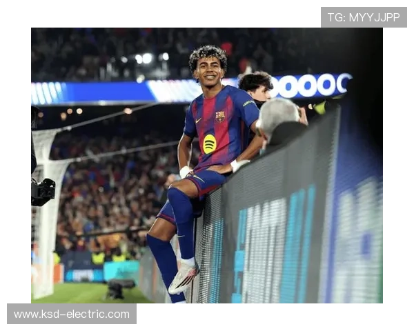 摩纳哥vs巴萨半场数据：控球率55%-45%，射门10-2，射正5-1